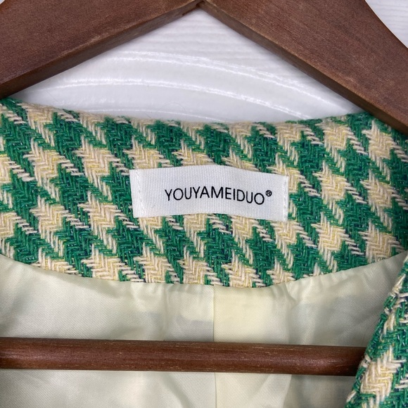 Youyameiduo Houndstooth Blazer with Fancy Button - Picture 3 of 5